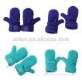 2014 Women polar fleece fabric pattern embroidered gloves